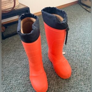 Loon’r Orange Tall Snow Boots